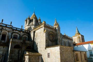 Fototapeta na wymiar Cathedral of Evora - Portugal