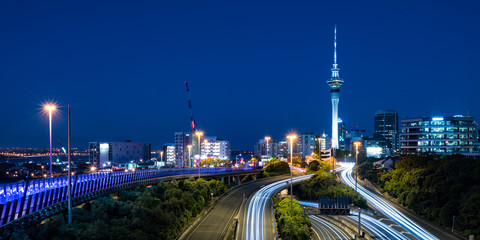 Auckland city skyline at night - obrazy, fototapety, plakaty