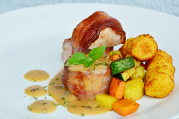 Tenderloin around with Bacon  gravy sauce and croquettes,vegetable.
Pork and Bacon menu.
