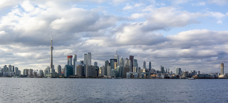 Toronto panoramic view from Toronto Islands