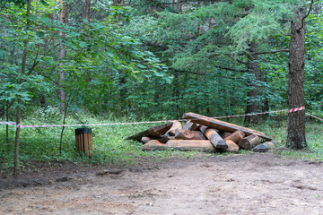 replacement of wooden structures in the city garden