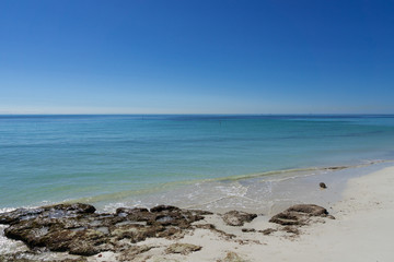 Fototapeta na wymiar USA, Florida, Perfect white sand beach and turquoise clear water like paradise
