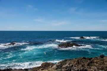 Westküste Amerikas Felsen im Meer
