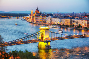 Obraz na płótnie Canvas Overview of Budapest at sunset