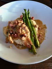A delicious chicken and asparagus entree
