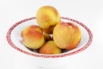 Obst der Saison: Pfirsiche