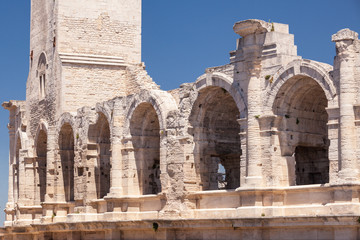 Fototapeta na wymiar Anfiteatro di Arles, Francia
