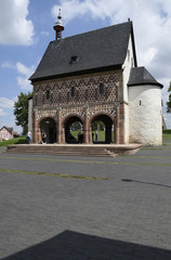 königshalle in unesco welterbe kloster lorsch