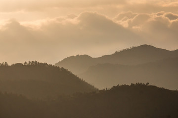 Obraz premium Mountains layers during sunset