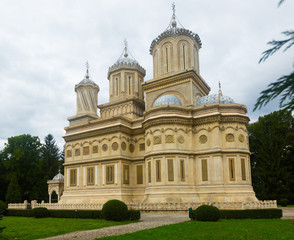 Fototapeta na wymiar Orthodox Cathedral of Curtea de Arges