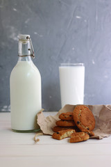 cookies with milk