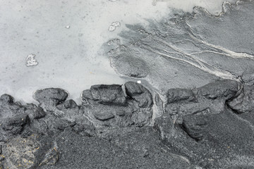 fly ash pattern during the raining and water flow