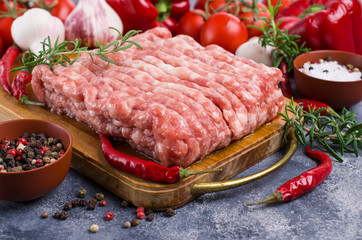 Raw minced meat