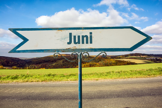 Schild 251 - Juni