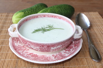 kalte Gurkensuppe
