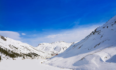 Fototapeta na wymiar Astun ski area in Huesca on Pyrenees Spain