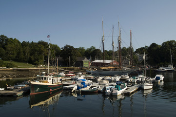 Fototapeta na wymiar Booth Bay Harbor, Maine