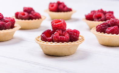 Sweet tartlet with raspberries