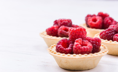 Sweet tartlet with raspberries