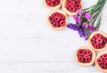 Sweet tartlet with raspberries