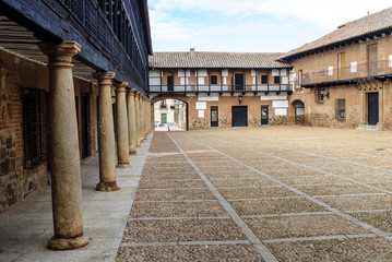Obraz premium main square ,balcony, from the Middle Ages in the town of San Carlos del Valle, Ciudad Real, Spain