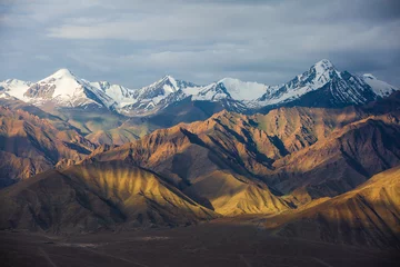 Fleecedeken met foto Prachtige bergen op de Indiase Himalaya. © Tarik GOK
