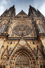 Fototapeta na wymiar Cathedral of Saints Vitus, Prague
