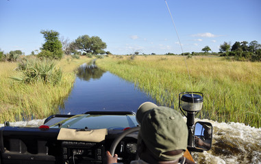 Adventure & Adrenalin pur: Okavango-Delta swamps crossing with a landrover