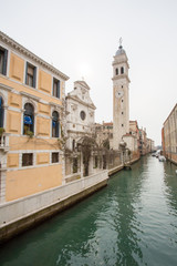 Fototapeta na wymiar The Leaning Tower of Venice