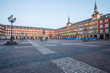 Sunrise in Plaza Mayor