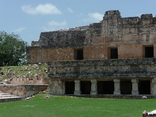 rovine di un'antica città Maya