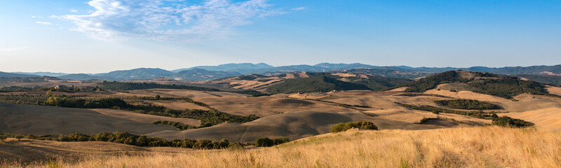 Fototapeta na wymiar panorama d'un paysage magnifique de toscane