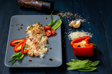 Thai Wok with chicken and rice and vegetables