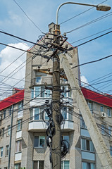 Disorderly wires on electric pole