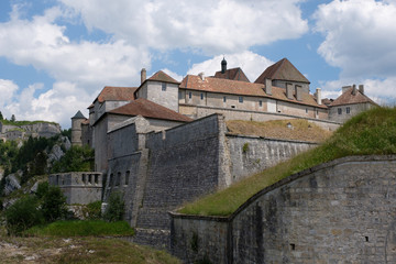 Fototapeta na wymiar Fort de Joux: Eine Festung an der Grenze zur Schweiz