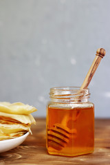 pancake with honey 