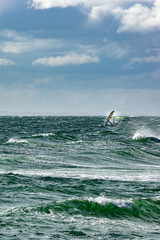 Windsurfer gets air vert