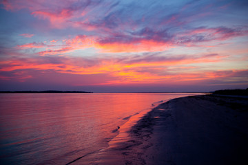 Fototapeta na wymiar Waterfront Sunset 3