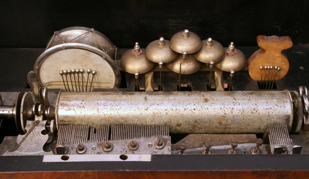 obsolete antique sound output phonograph