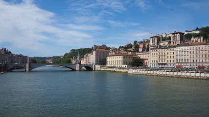 Fototapeta na wymiar Lyon - Les quais du Rhône