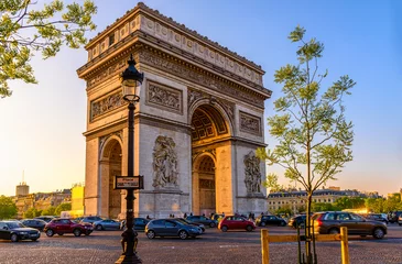 Foto op Plexiglas Paris Arc de Triomphe (triomfboog), plaats Charles de Gaulle in Chaps Elysees bij zonsondergang, Parijs, Frankrijk. © Ekaterina Belova