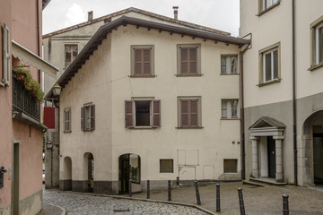 Fototapeta na wymiar old house facades, Lovere, Italy