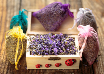 Aromatherapy with lavender sachets