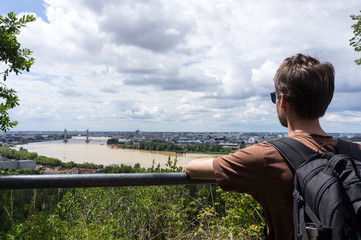 Touriste à Bordeaux, France