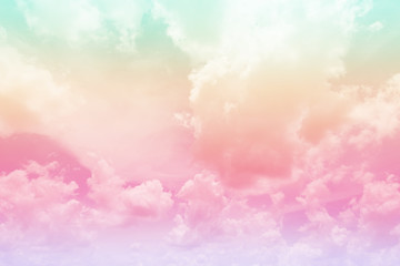 Fototapeta na wymiar Cloud and sky with a pastel colored background