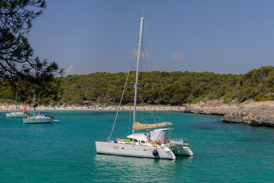 Fototapeta white yacht in a beautiful sea lagoon