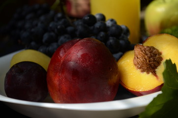 wine, bottle, glass, alcohol, grapes, drink, grape, fruit, food, white, red, green, isolated, vine, beverage, object, wineglass, winery, apple, bunch, table, ripe, cluster, fresh, liquid