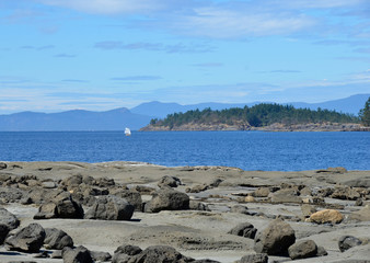 Fototapeta na wymiar Vancouver Island Canada Beach and Rocky Shore