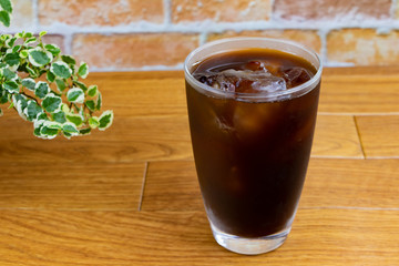 アイスコーヒー　コーヒーブレイク　イメージ