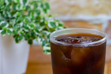アイスコーヒー　コーヒーブレイク　イメージ